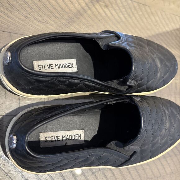 Steve Madden Ellen Women’s Quilted Black Slip On Flat Shoes Size 8.5 - Picture 5 of 6